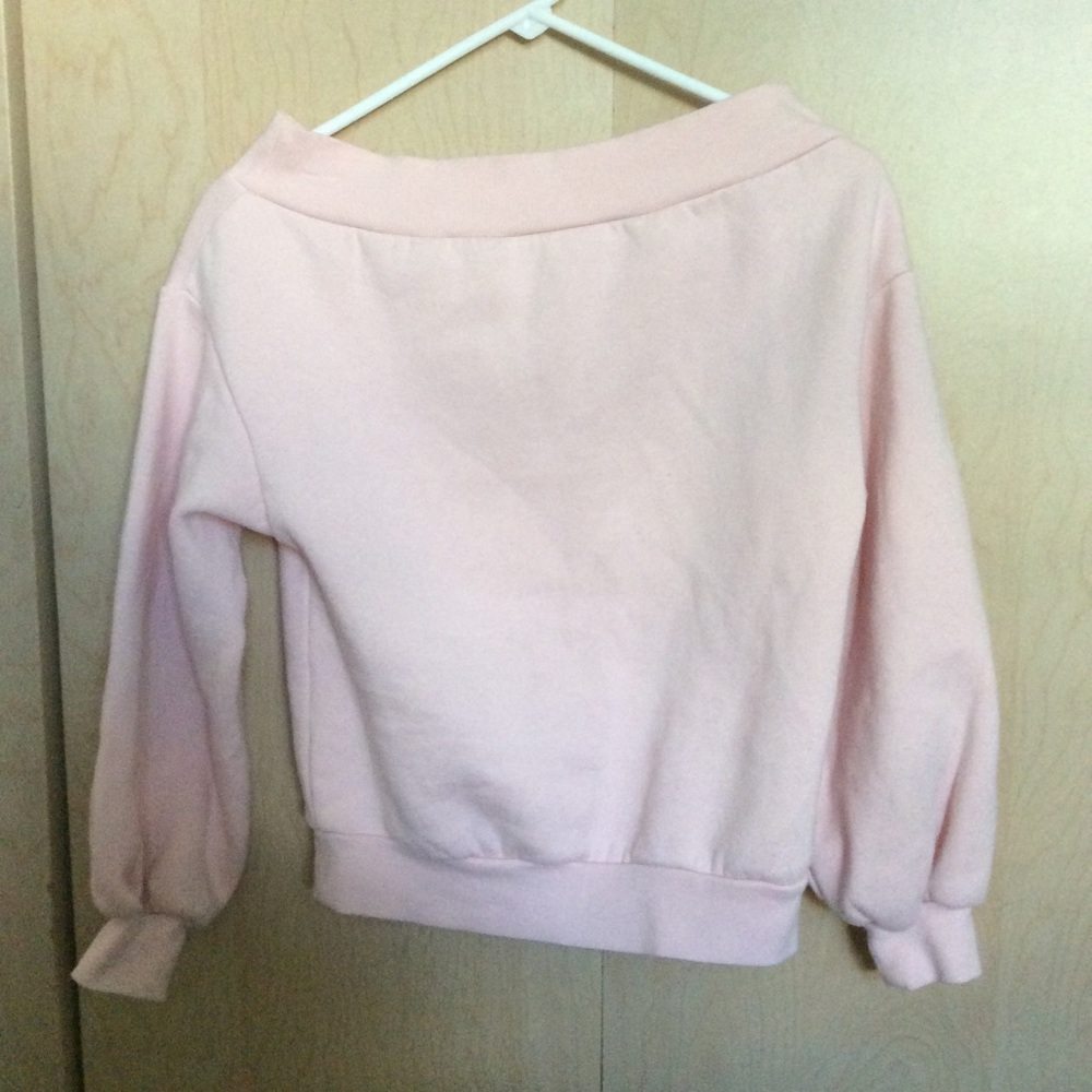 Cute baby pink sweater/top